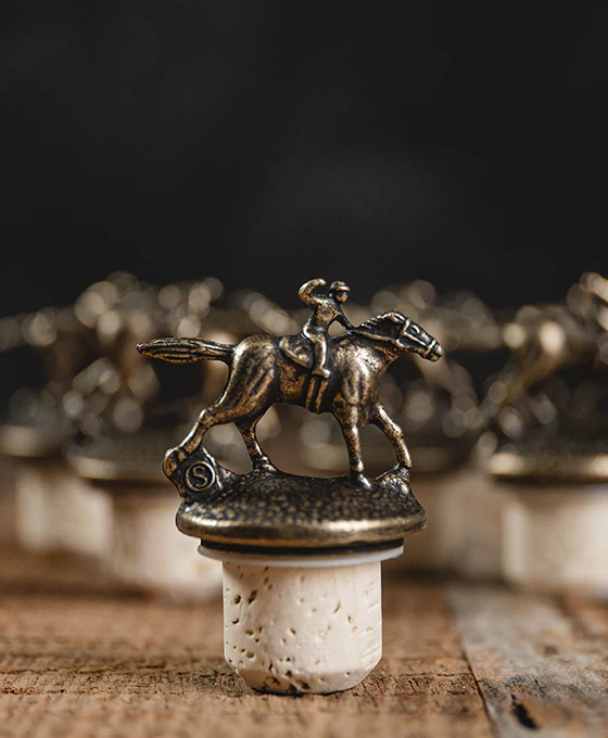 Blanton's Single Barrel Bourbon Horse & Jockey Stopper Set - Image 9